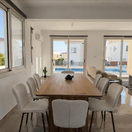 Seaview With Pool And Rooftop *