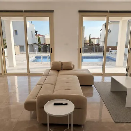 Seaview With Pool And Rooftop בית נופש